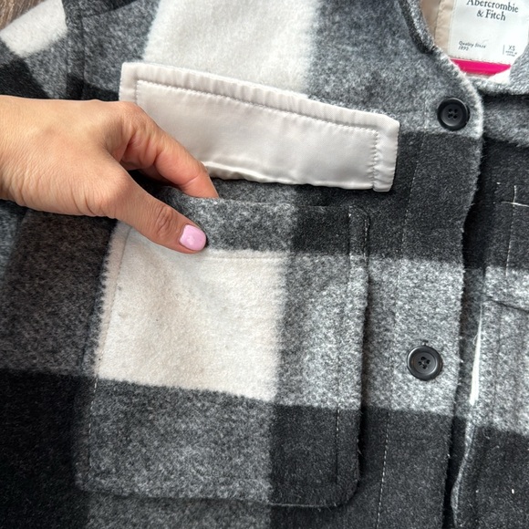 Checkered jacket from Abercrombie - shacket - Picture 3 of 5
